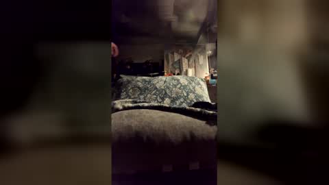 Snapshot of 1horney chatting on March 17, 3:22 am 1horney online show from March 17, 3:22 am