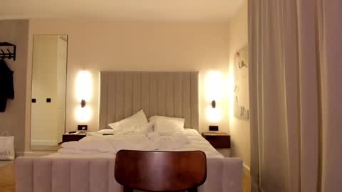 Lily 3 online show from January 11, 7:30 pm