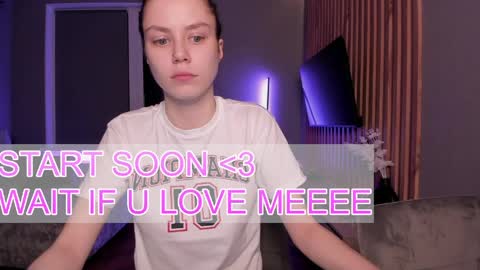Lily 3 online show from May 9, 5:51 pm