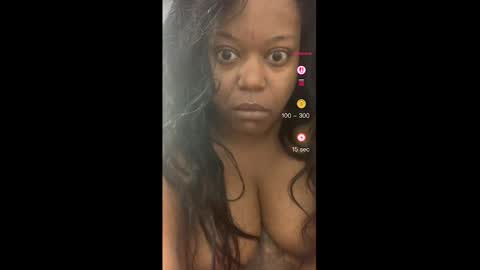 Lillycakes online show from February 1, 9:13 pm