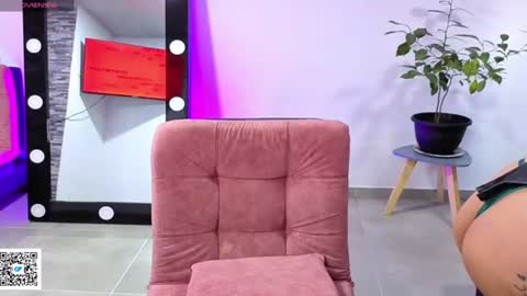 Ashley Independent model online show from June 17, 9:38 pm
