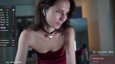 Snapshot of 1mari_01 chatting on September 17, 6:31 pm Marie online show from September 17, 6:31 pm