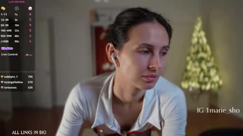 Marie online show from January 12, 6:13 pm