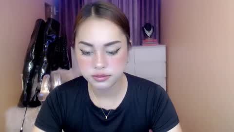 1miracle_tranny online show from May 3, 5:57 am
