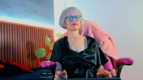 Miss Monserrate online show from February 4, 12:55 pm