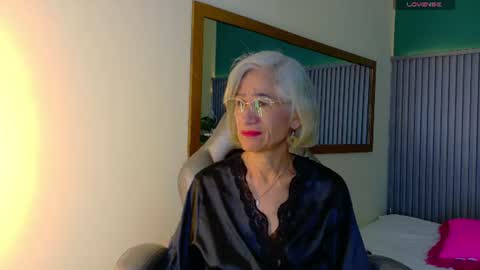 Miss Monserrate online show from June 26, 1:26 pm
