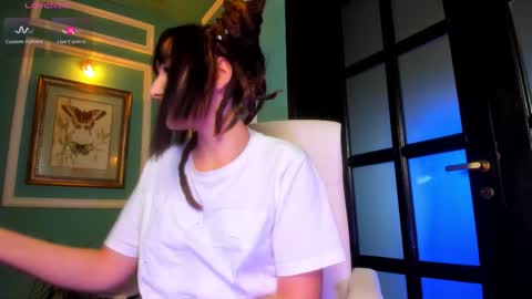 Moona  online show from October 28, 1:47 pm