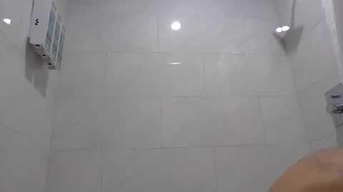 TheShyOne18 online show from November 18, 1:15 pm