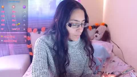 paola online show from December 15, 8:24 pm