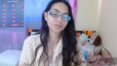 paola online show from December 17, 6:58 pm