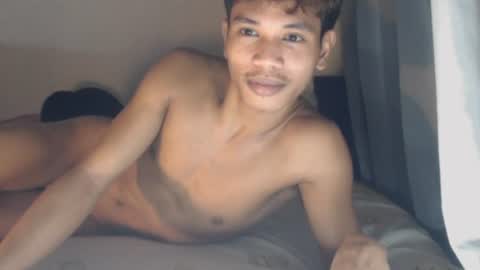 Snapshot of 1sweetloverxx chatting on June 21, 3:42 am 1sweetloverxx online show from June 21, 3:42 am