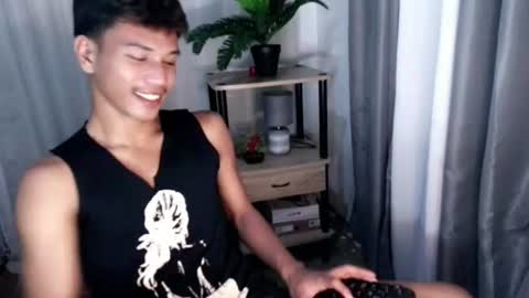 Snapshot of 1sweetloverxx chatting on July 15, 1:55 am 1sweetloverxx online show from July 15, 1:55 am