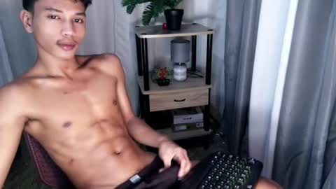 Snapshot of 1sweetloverxx chatting on July 16, 4:24 pm 1sweetloverxx online show from July 16, 4:24 pm
