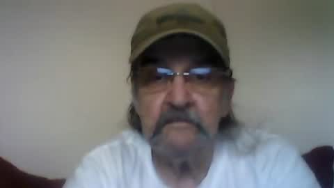 Snapshot of 1valentine chatting on September 26, 10:47 pm 1valentine online show from September 26, 10:47 pm