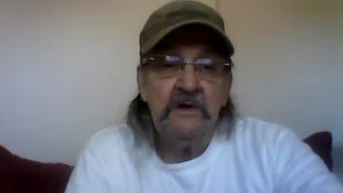 Snapshot of 1valentine chatting on October 1, 4:35 pm 1valentine online show from October 1, 4:35 pm