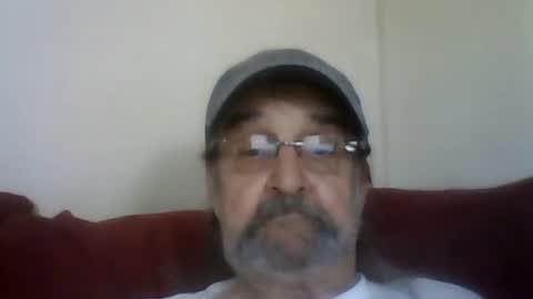 Snapshot of 1valentine chatting on October 23, 7:01 pm 1valentine online show from October 23, 7:01 pm