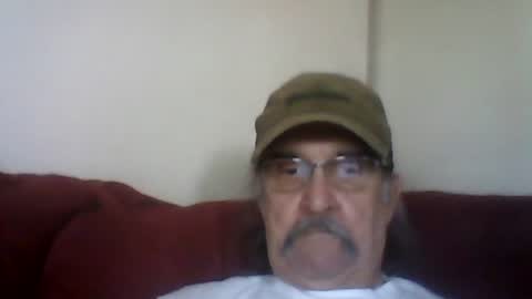 1valentine online show from August 3, 6:00 pm