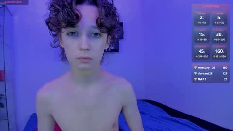 Snapshot of 1vampirella_gs chatting on December 13, 4:38 pm Milos online show from December 13, 4:38 pm