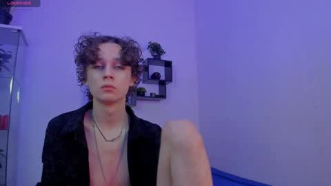 Snapshot of 1vampirella_gs chatting on December 27, 10:12 am Milos online show from December 27, 10:12 am