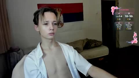 Snapshot of 1vampirella_gs chatting on December 2, 8:26 pm Milos online show from December 2, 8:26 pm