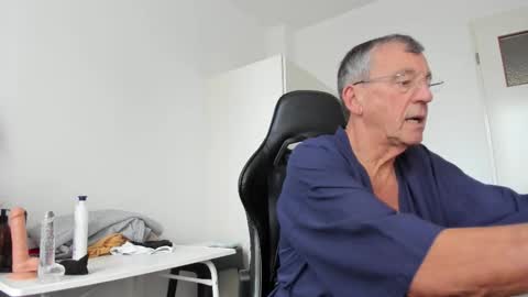 Henk online show from October 26, 1:39 pm