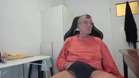 Henk online show from November 13, 5:23 pm