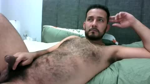 Snapshot of 2022felipe chatting on March 9, 3:32 am 2022felipe online show from March 9, 3:32 am