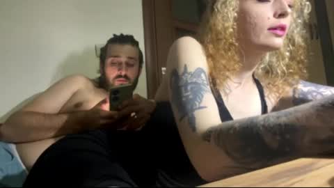 20punkslut online show from April 27, 10:08 pm