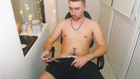 Alex online show from February 8, 8:53 pm