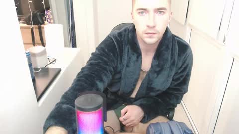 Alex online show from February 14, 9:53 pm