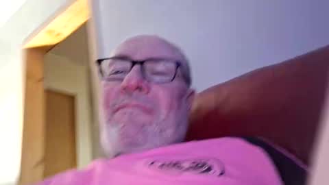 Snapshot of 211scudder chatting on October 27, 5:50 pm 211skoosh online show from October 27, 5:50 pm