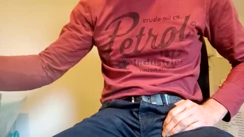 Snapshot of 22_acacia_avenue chatting on February 3, 9:25 am 22_acacia_avenue online show from February 3, 9:25 am