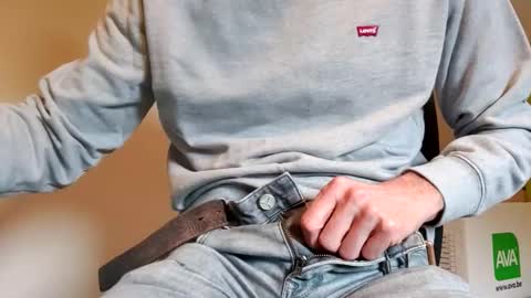 Snapshot of 22_acacia_avenue chatting on February 15, 1:09 pm 22_acacia_avenue online show from February 15, 1:09 pm