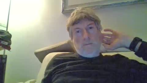 22esserre online show from March 12, 10:05 pm