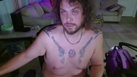 Snapshot of 2dirtyhillbillies chatting on July 14, 3:00 am ThrillBilly online show from July 14, 3:00 am
