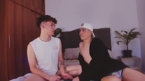 David and Yoel online show from January 24, 7:39 pm