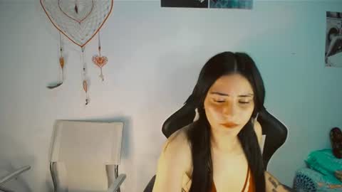 Snapshot of 2girls__dream chatting on July 16, 11:33 pm samantha sharon online show from July 16, 11:33 pm
