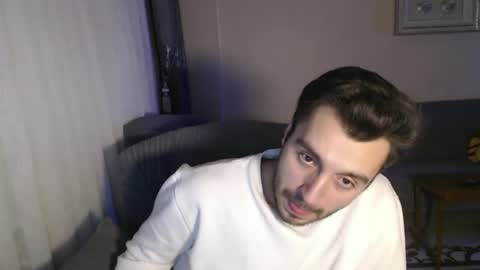 Snapshot of 2handsomeman chatting on October 21, 9:48 pm Berk online show from October 21, 9:48 pm