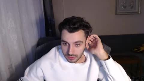 Snapshot of 2handsomeman chatting on November 16, 10:15 pm Berk online show from November 16, 10:15 pm