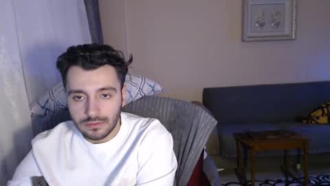 Snapshot of 2handsomeman chatting on November 19, 10:21 pm Berk online show from November 19, 10:21 pm