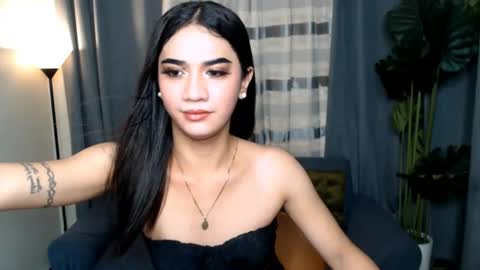Snapshot of 2hotblowjob694uxxx chatting on June 20, 1:25 pm 2hotblowjob694uxxx online show from June 20, 1:25 pm