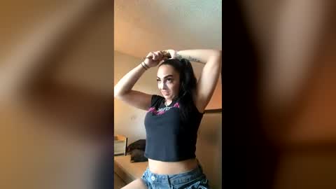 2kuttlex online show from July 10, 7:49 pm