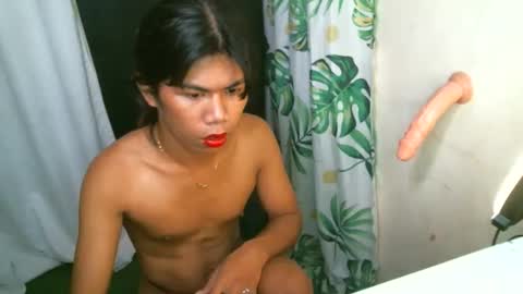 Snapshot of 2mella_reload chatting on September 22, 12:56 am MEL online show from September 22, 12:56 am