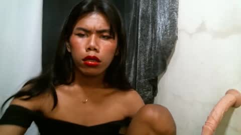 Snapshot of 2mella_reload chatting on October 6, 4:04 pm MEL online show from October 6, 4:04 pm