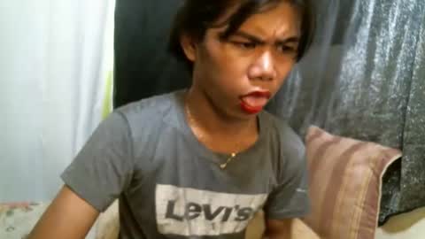 Snapshot of 2mella_reload chatting on October 15, 11:16 pm MEL online show from October 15, 11:16 pm