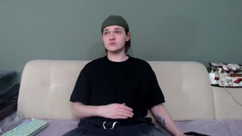 Snapshot of 2nc_ chatting on November 8, 5:23 pm Eleot online show from November 8, 5:23 pm