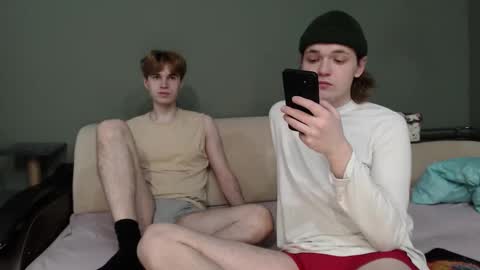 Snapshot of 2nc_ chatting on November 22, 8:24 am Eleot online show from November 22, 8:24 am