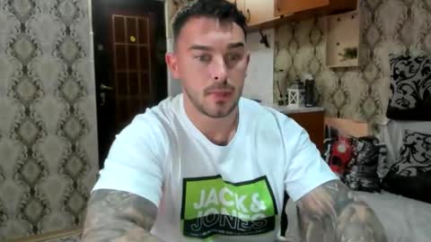 2sexymuscles online show from October 17, 7:38 pm