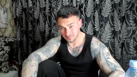 2sexymuscles online show from March 27, 8:52 pm