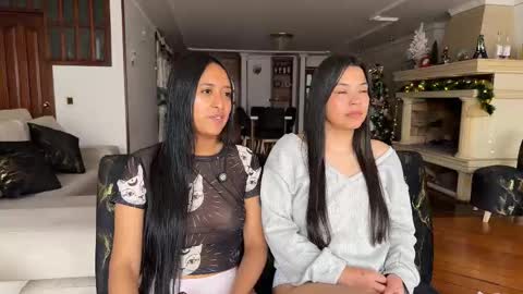 Dalilah and Tarah online show from December 22, 2:47 pm